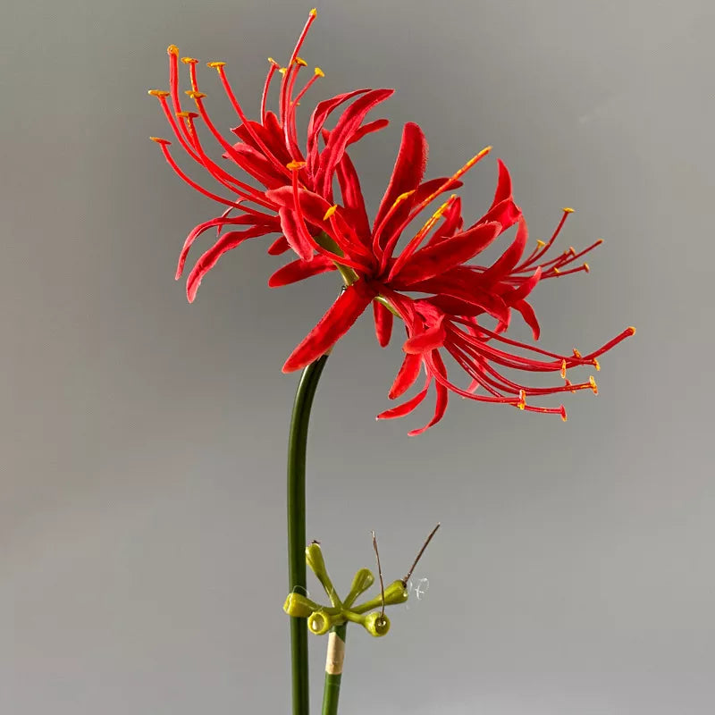 Flor Lírio-aranha Decorativa Artificial